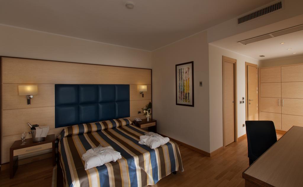 Virgilio Grand Hotel Sperlonga Ngoại thất bức ảnh