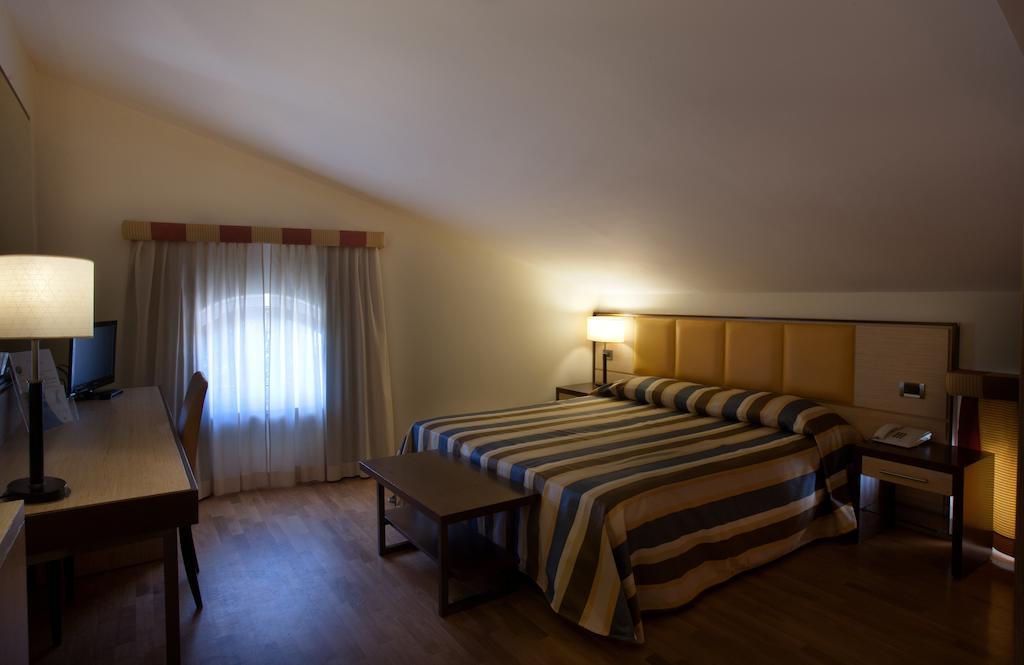 Virgilio Grand Hotel Sperlonga Ngoại thất bức ảnh